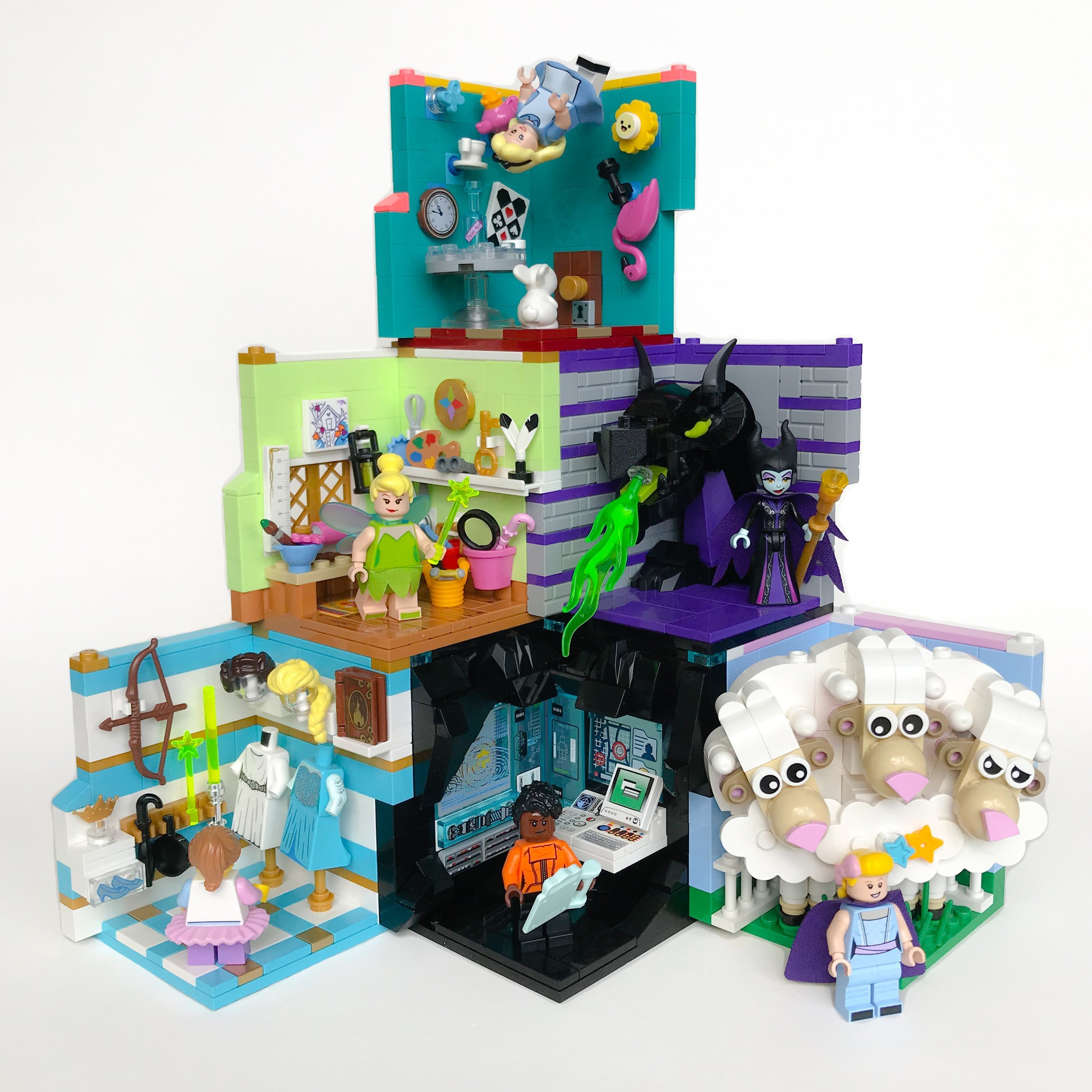 LEGO Minifigure Habitats